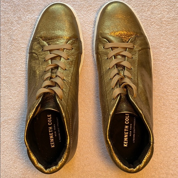 Kenneth Cole Gold Platform Sneaker - Picture 5 of 11